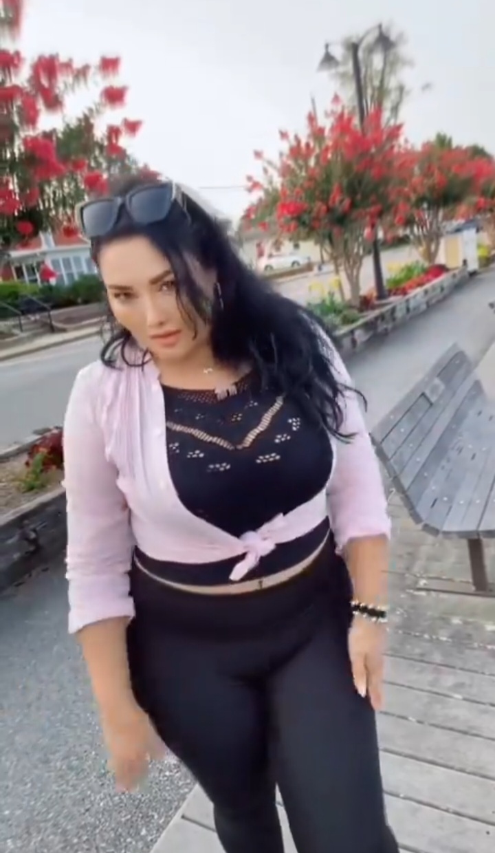 Kako mi stoje ove helanke?