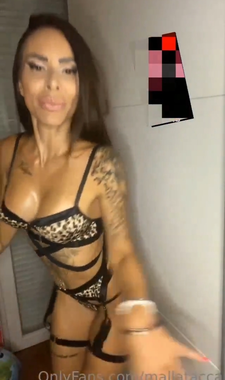 Malla Ttacca pokazuje sise