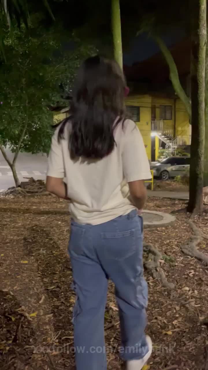Cute Girl Showing Ass in Public