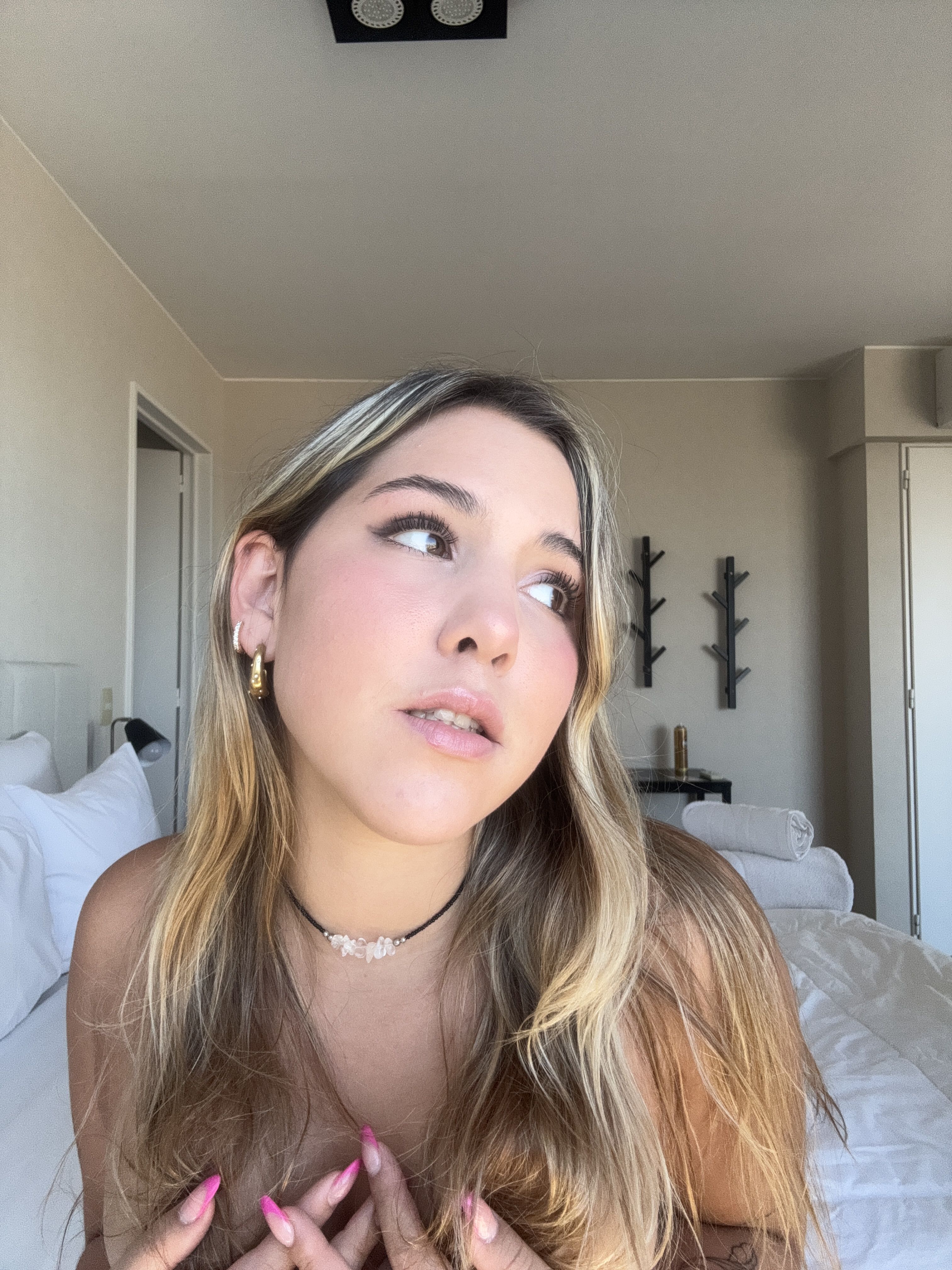 Someone want to fuck me hard?