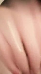 Opet ga guta u aparmanu Paris