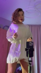 Let's make this evening hot❤️